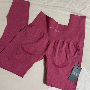NWT Nvgtn seamless contour leggings in Crimson!